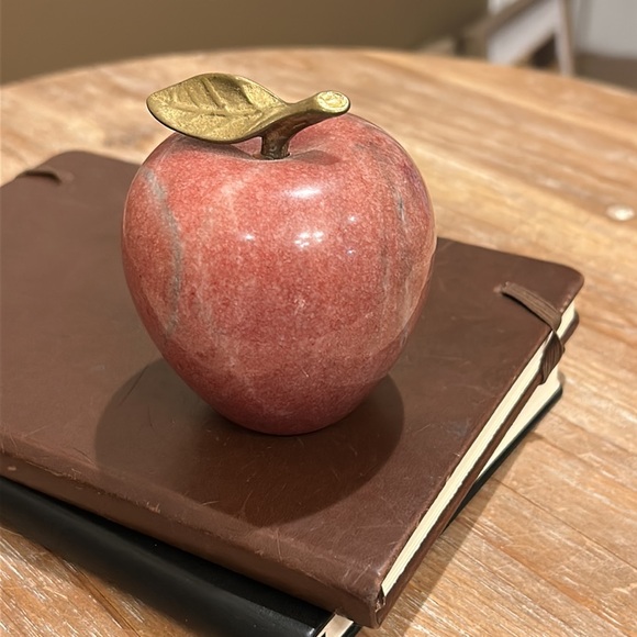 Apple Polished Stone  Paperweight - Picture 4 of 12